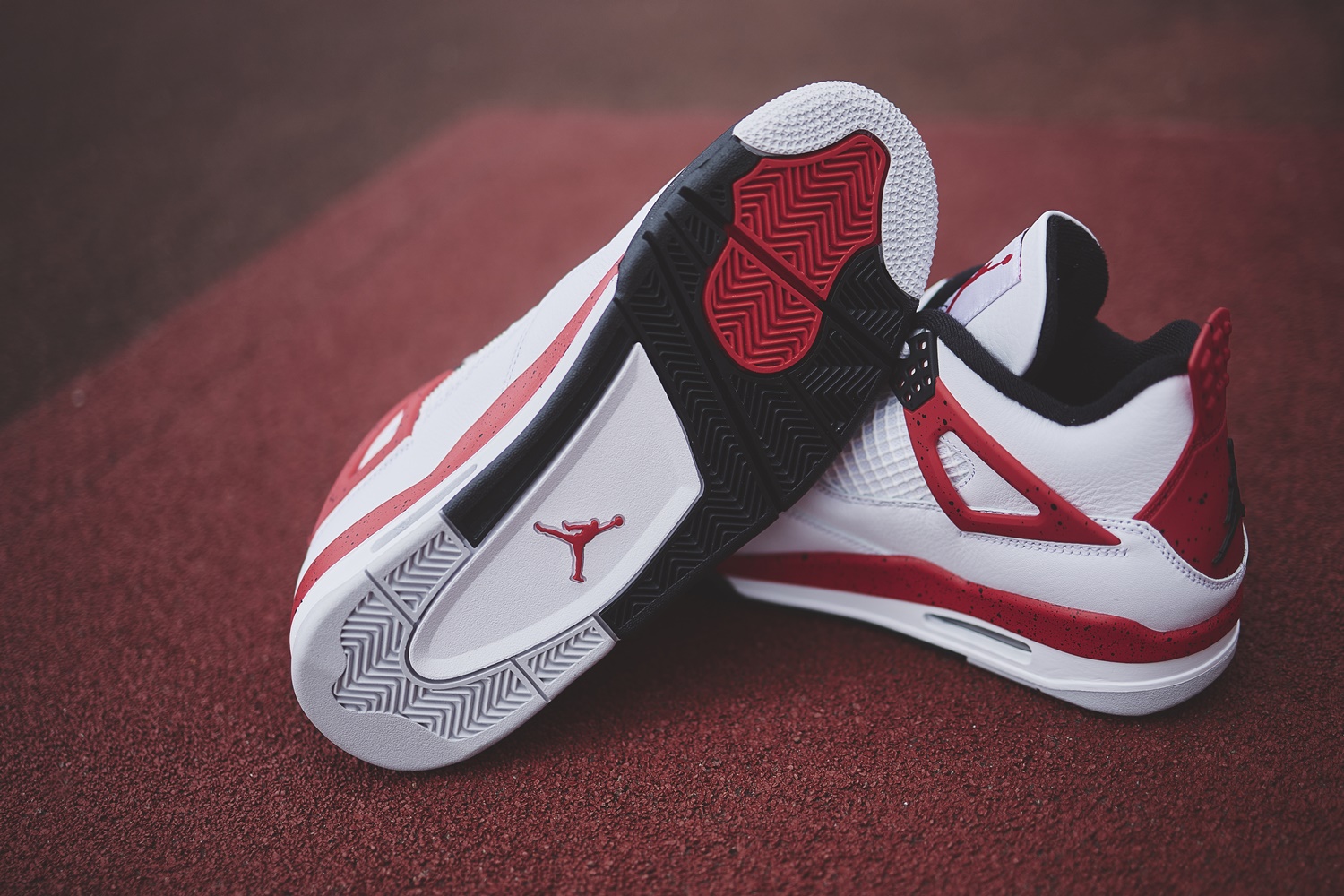 Retro 4 hotsell red velvet