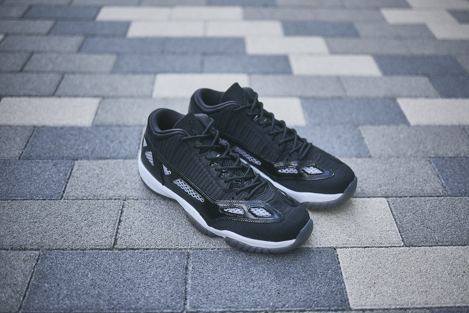 AIR JORDAN 11 RETRO LOW ジョーダン 11 Craft