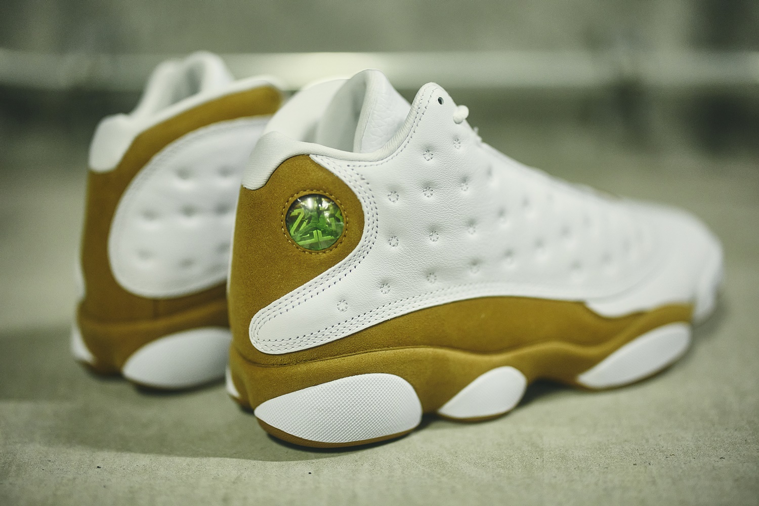 Retro discount 13 wheat
