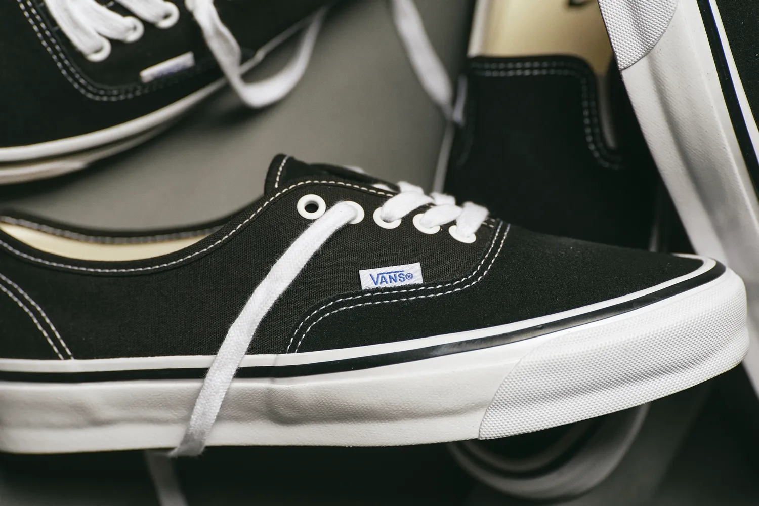PREMIUM SLIP-ON