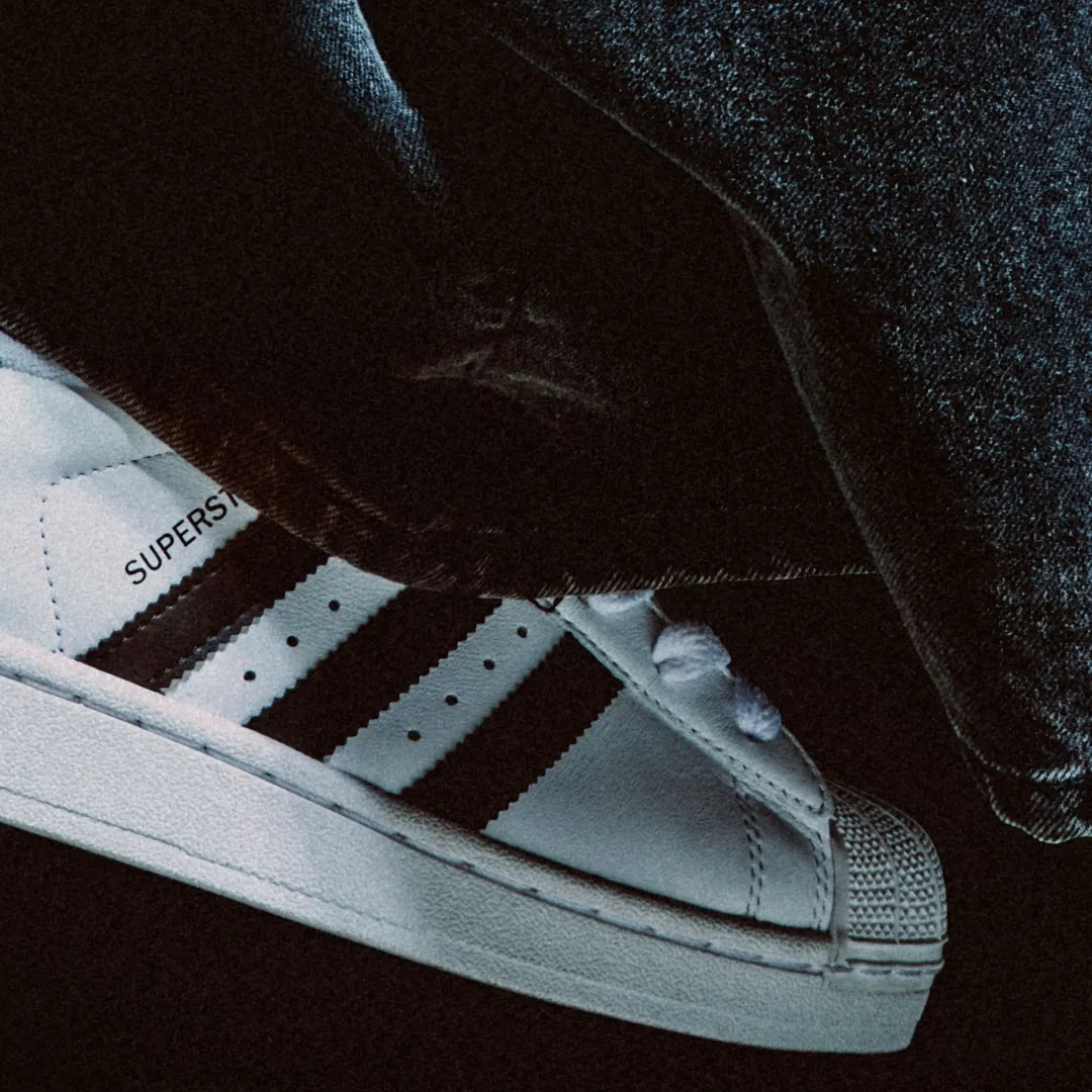 SUPERSTAR