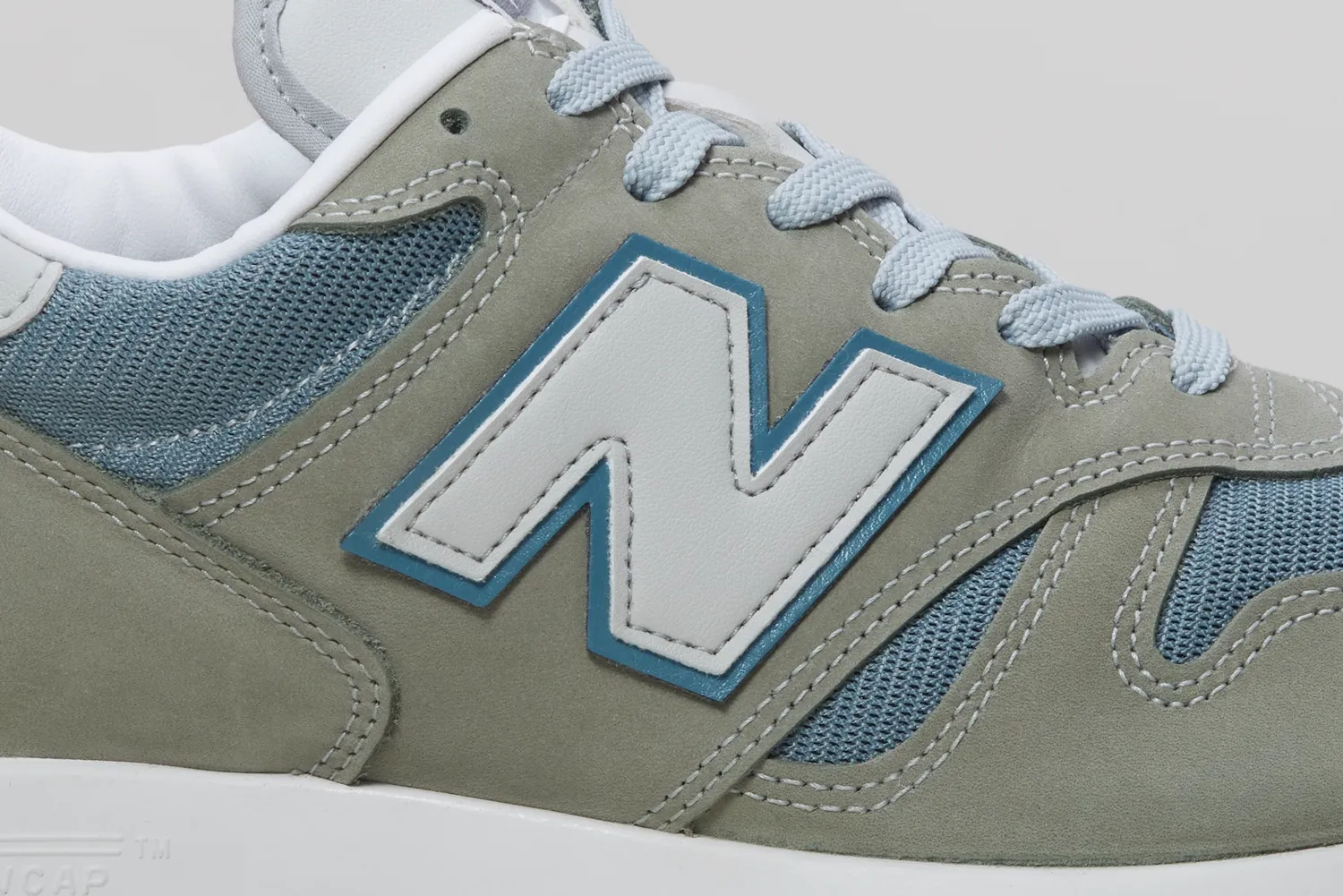 new balance 1300