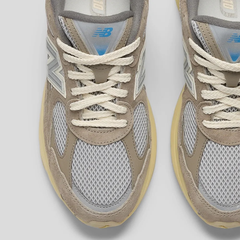 New Balance 2010