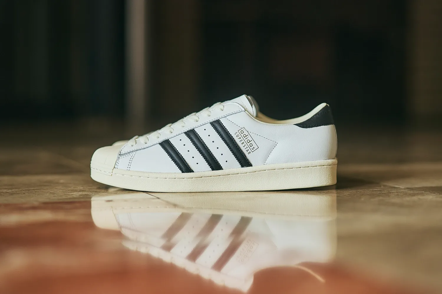 スーパースター adidas