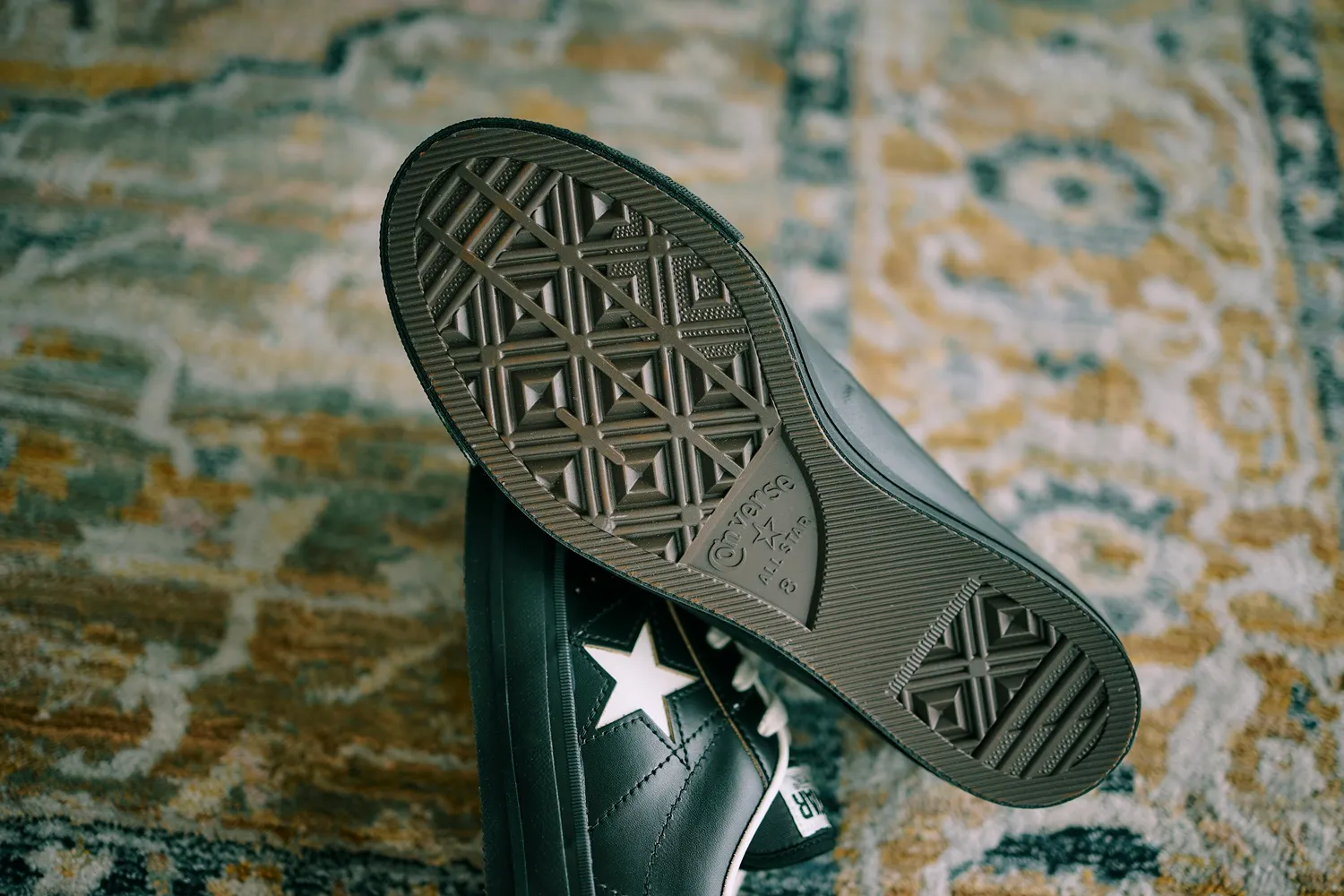 ONE STAR BLACK