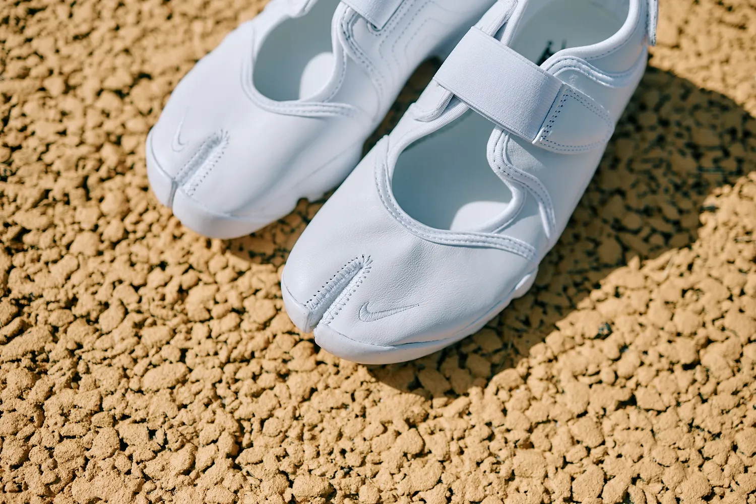 AIR RIFT