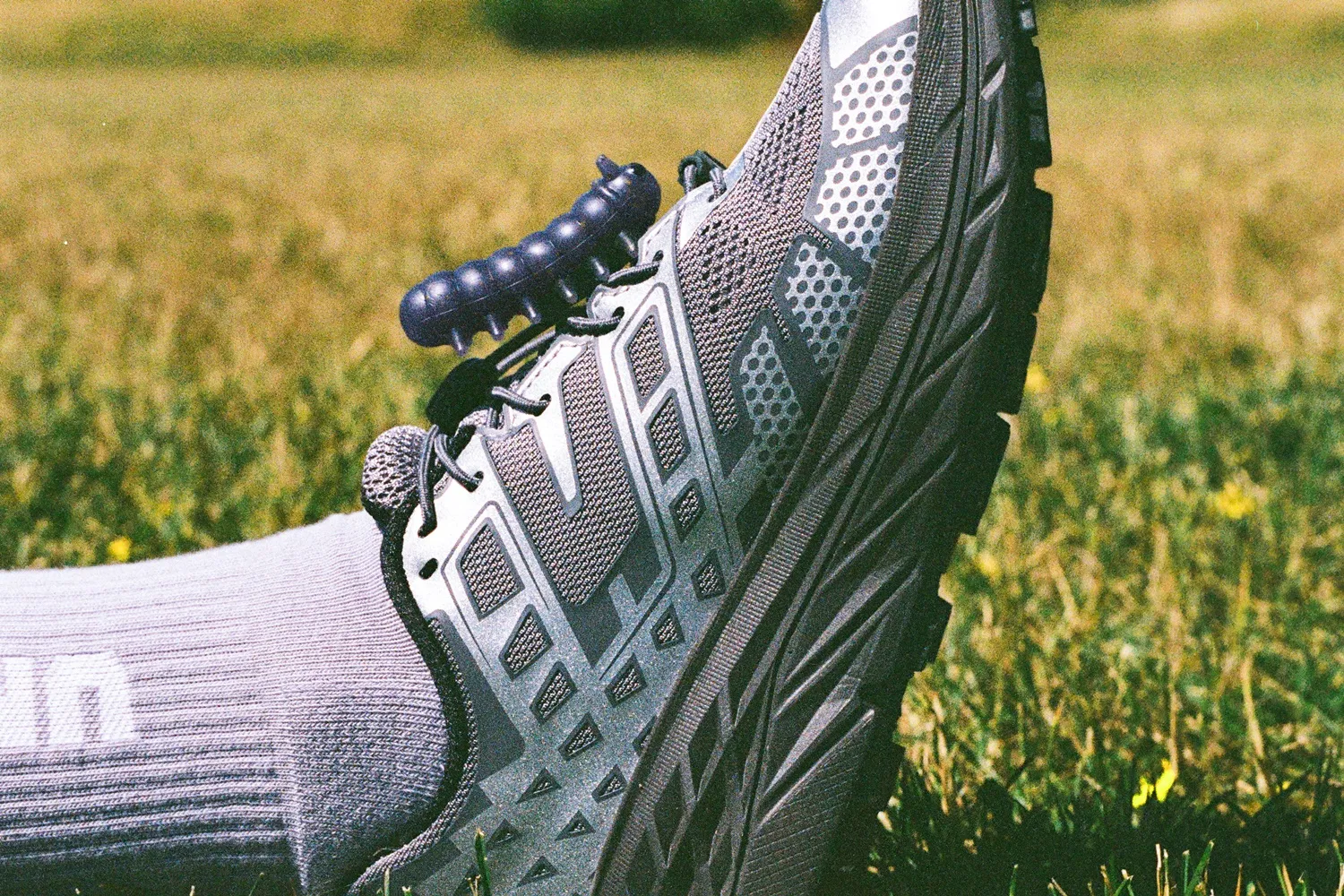 HOKA | UNNA