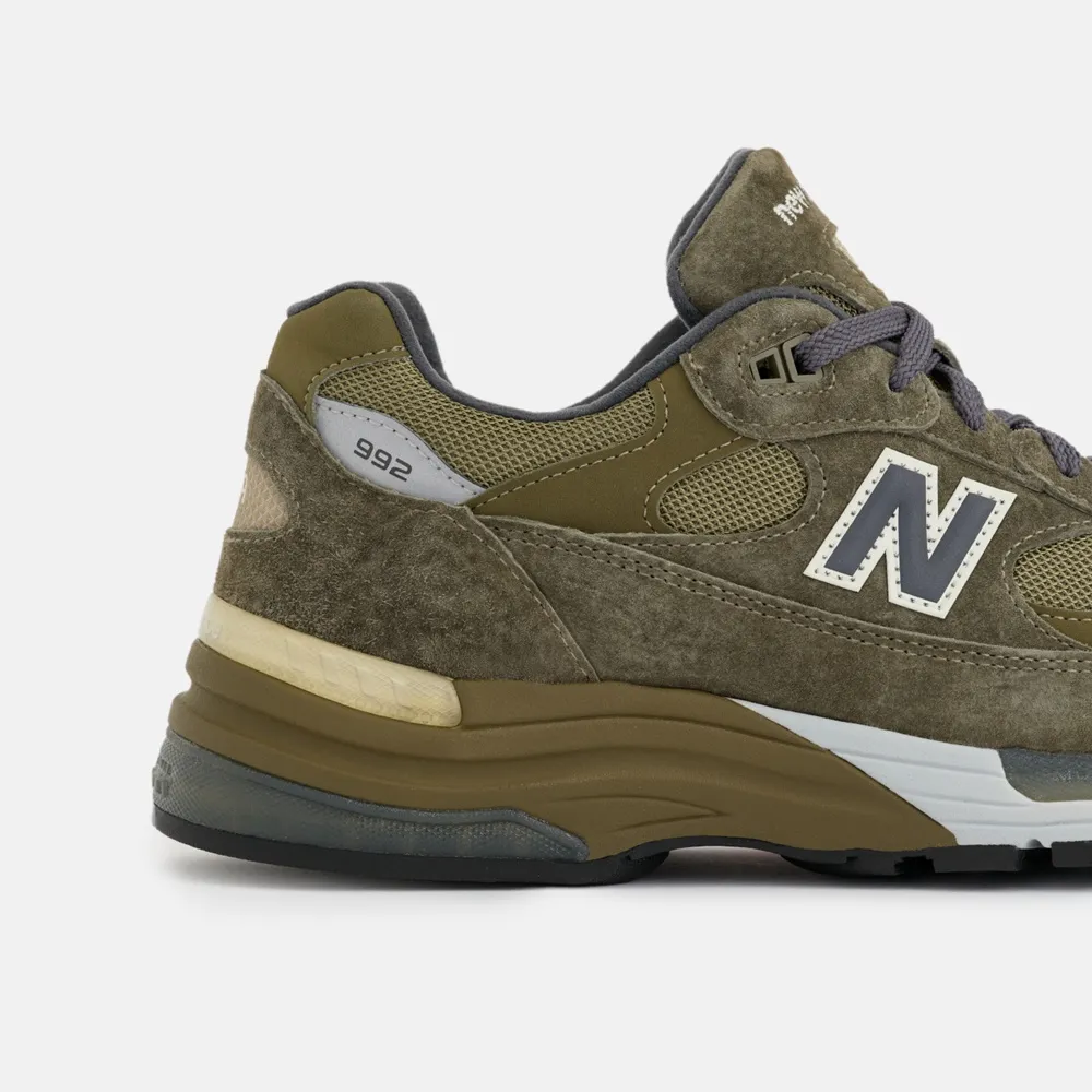 New Balance 992