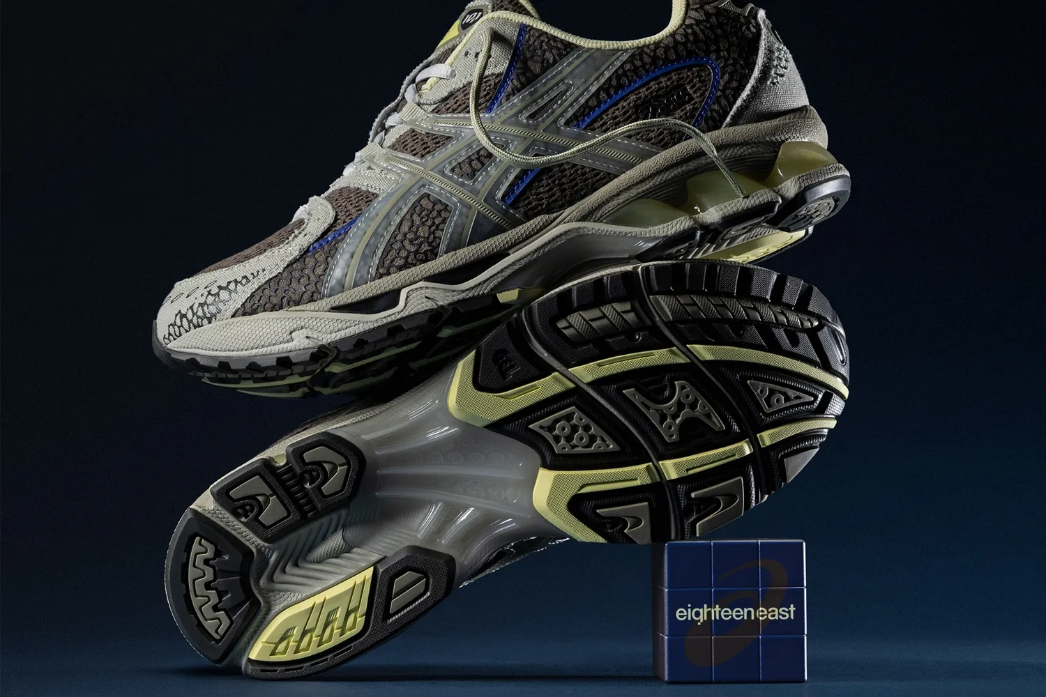 asics 18 イースト