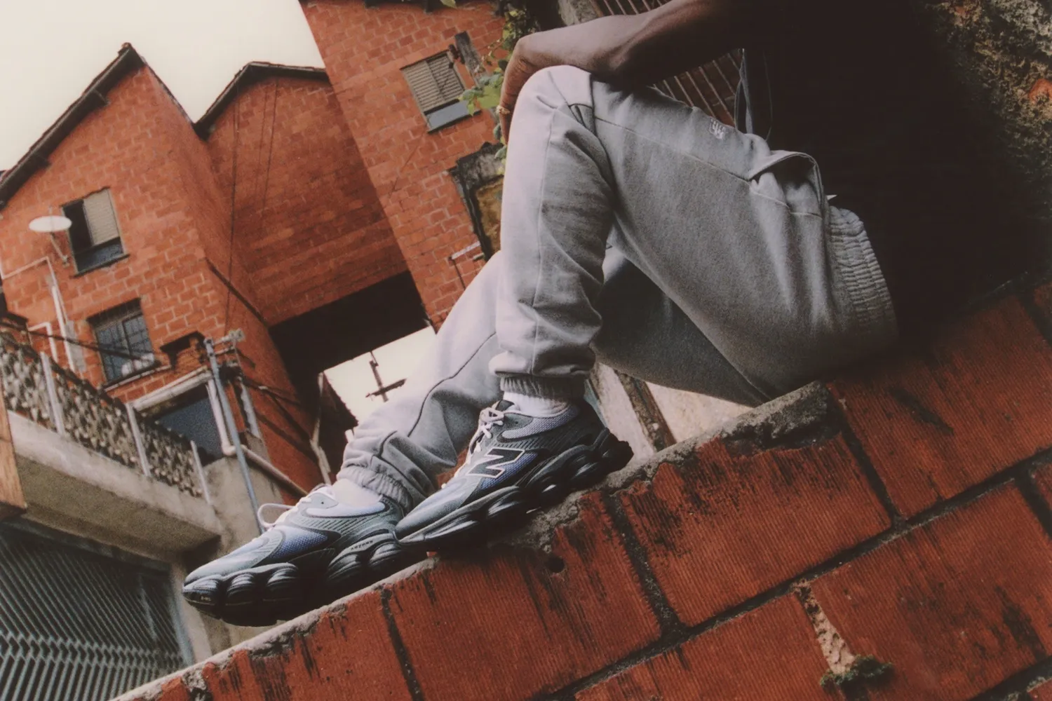 NB 2000