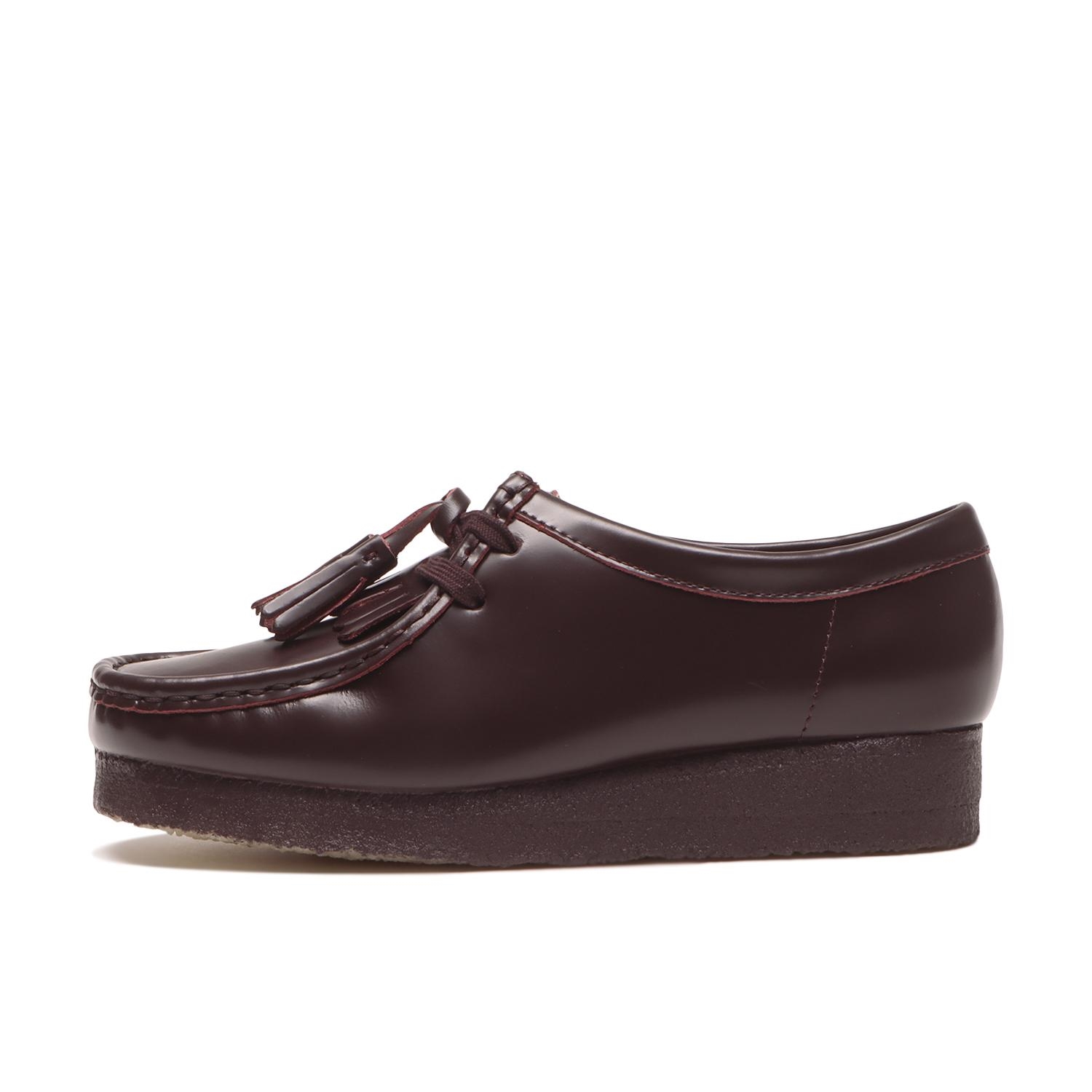 W WALLABEE