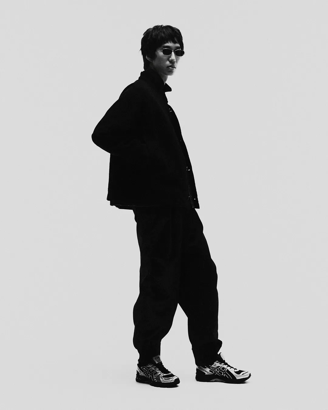 アシックス シルバー