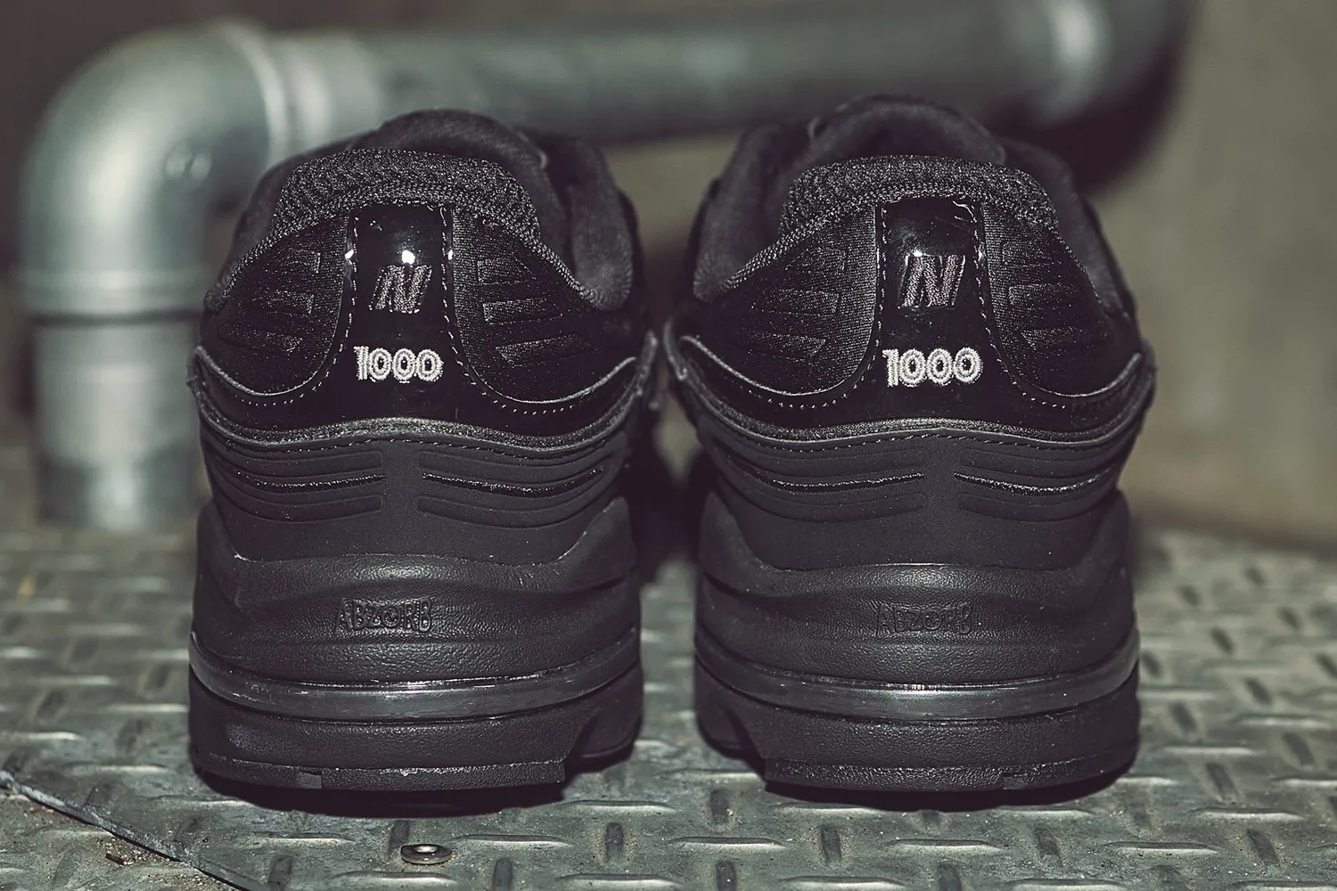 ニューバランス 1000