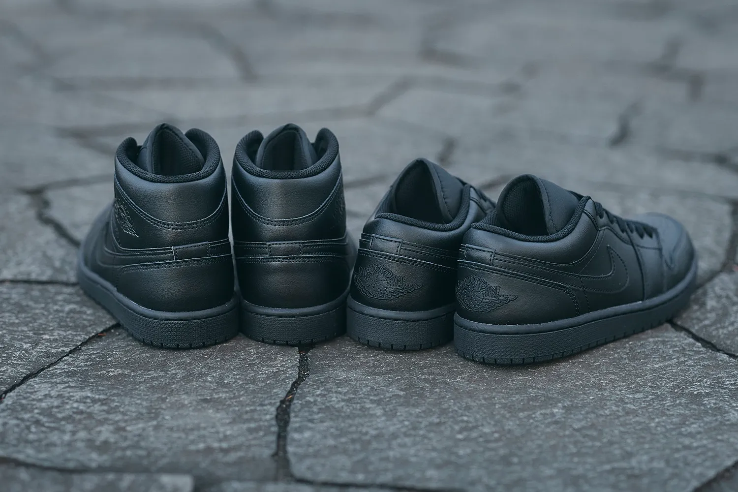 JORDAN トリプルブラック