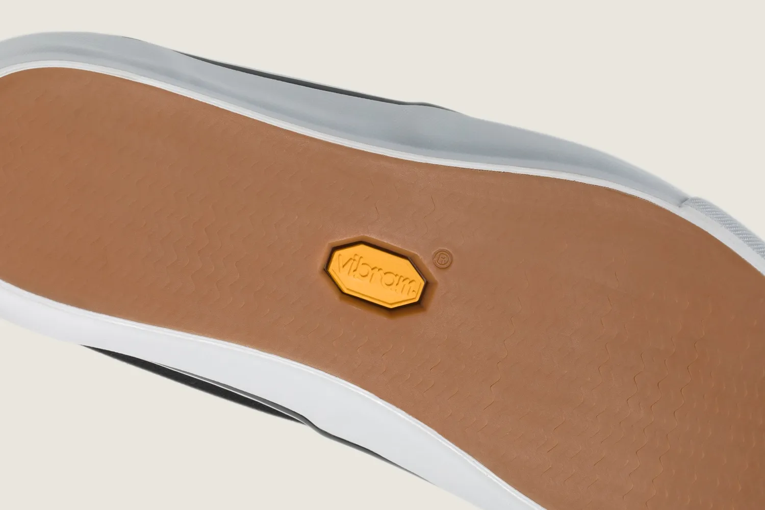 OTW オーセンティック 44 サイプド ヴィブラム