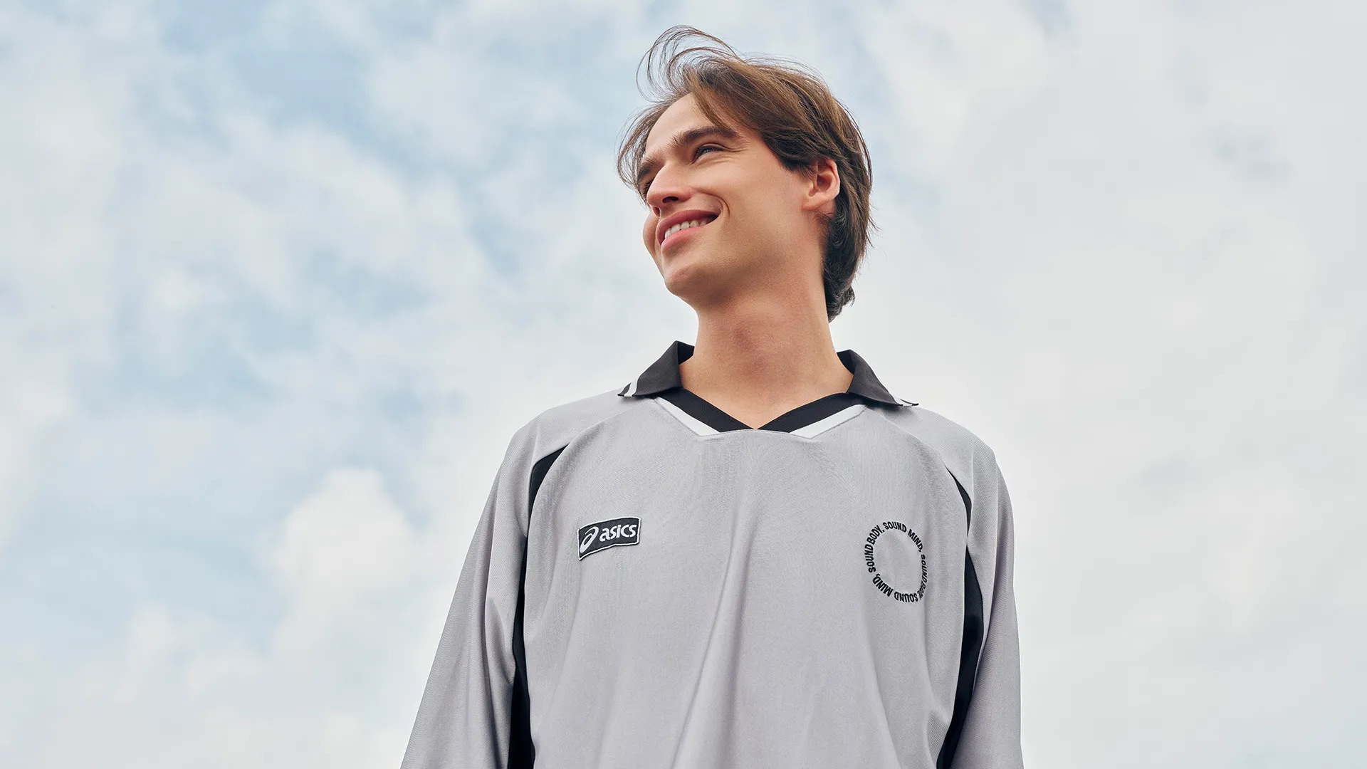 アシックス アパレル