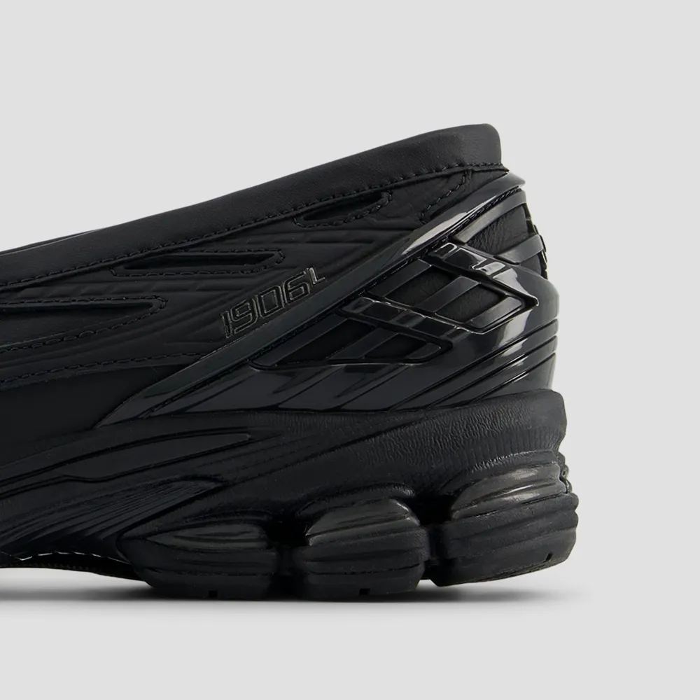 new balance ローファー