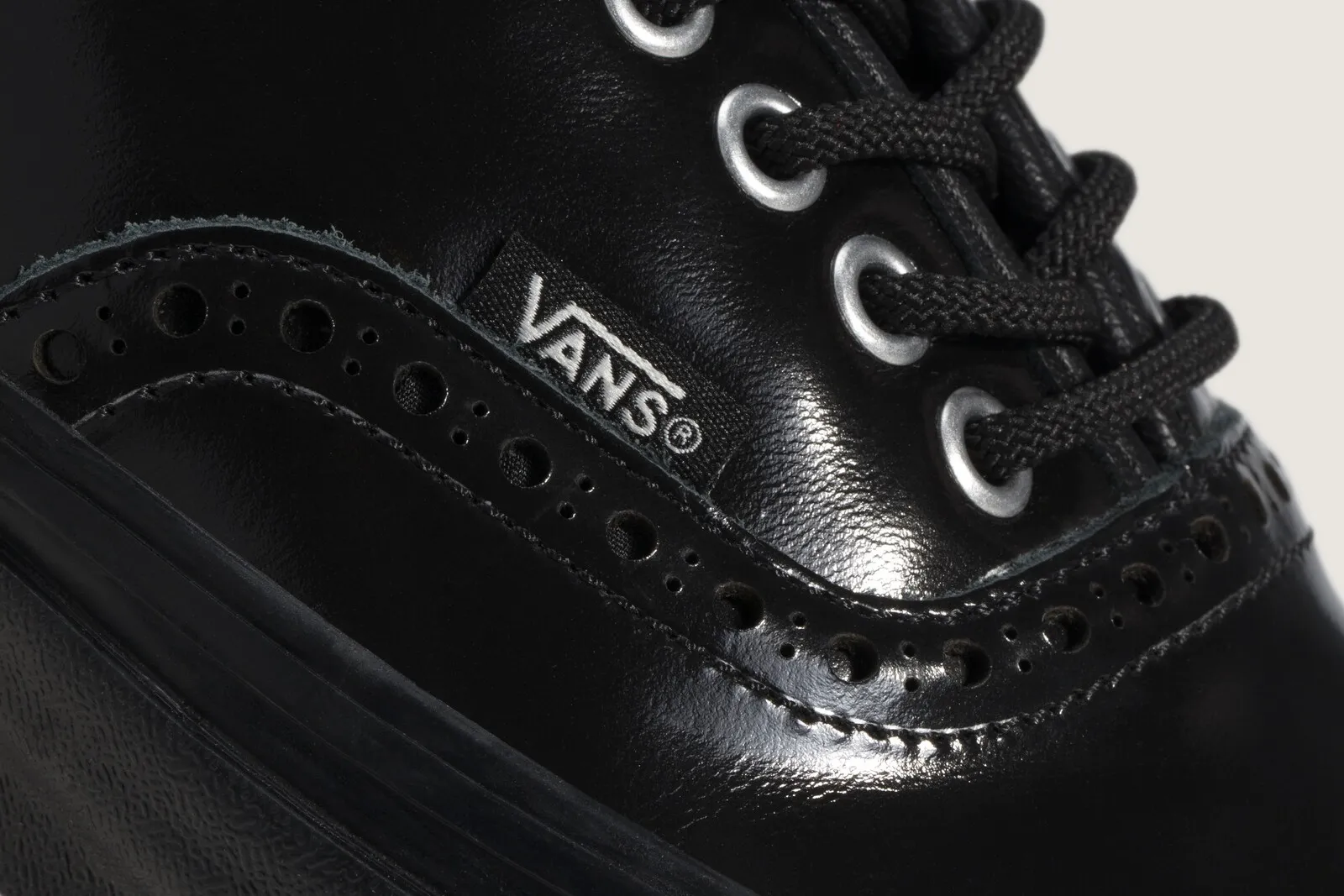 VANS ヴィブラム