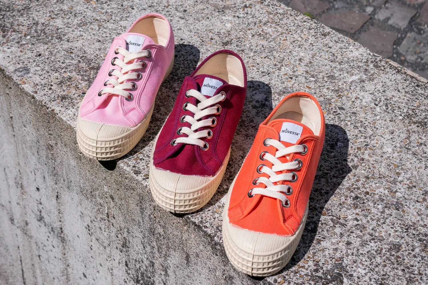 スロバキア スニーカー