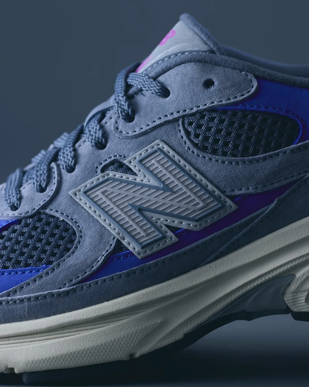 New Balance リベレイダーズ