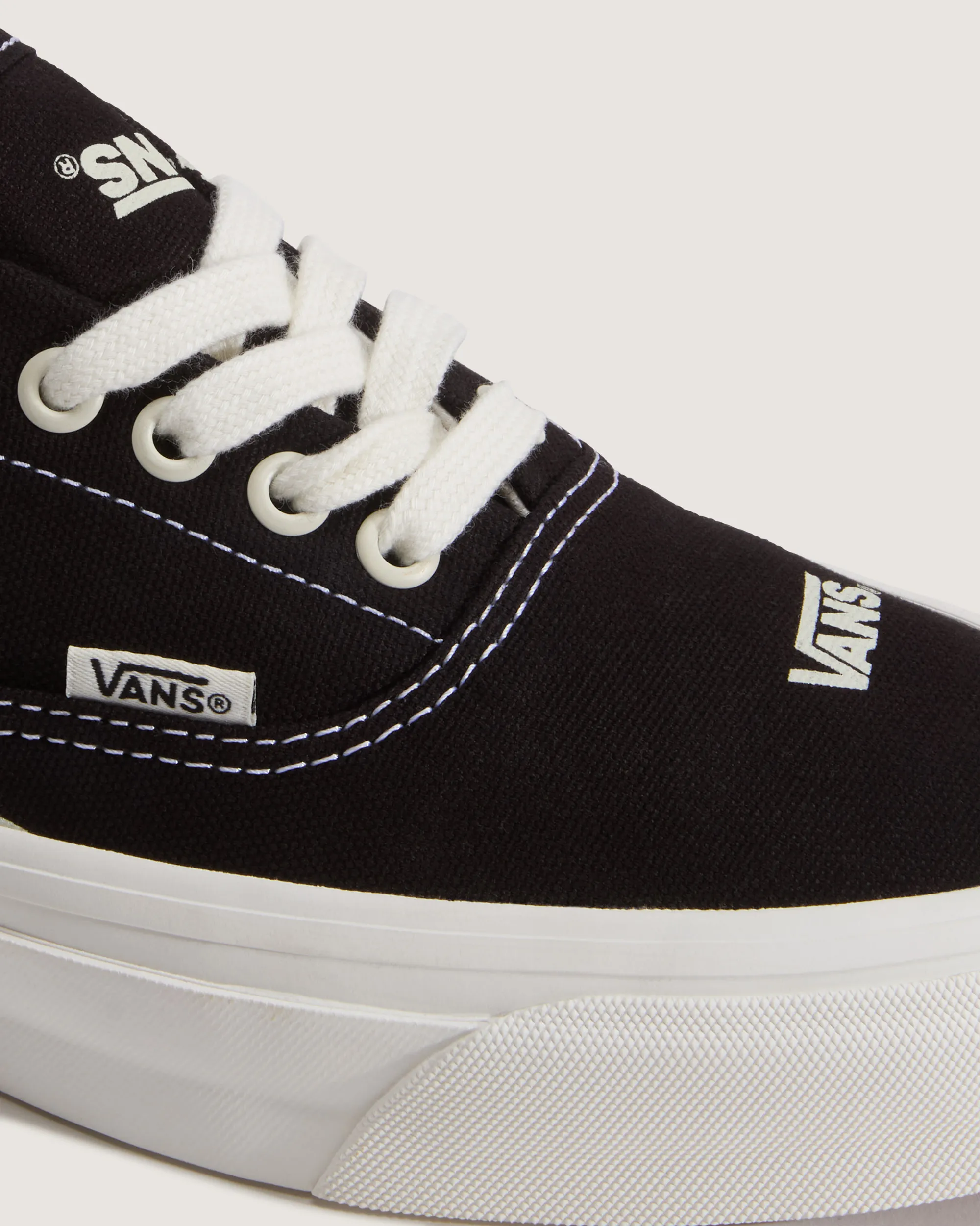 OTW by VANS ERA