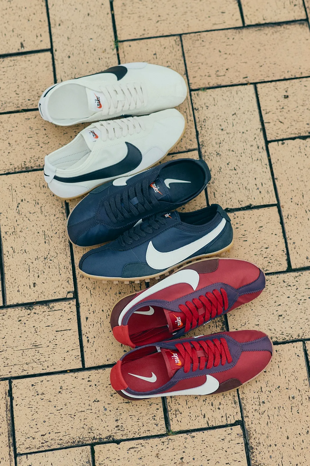 MOON SHOE