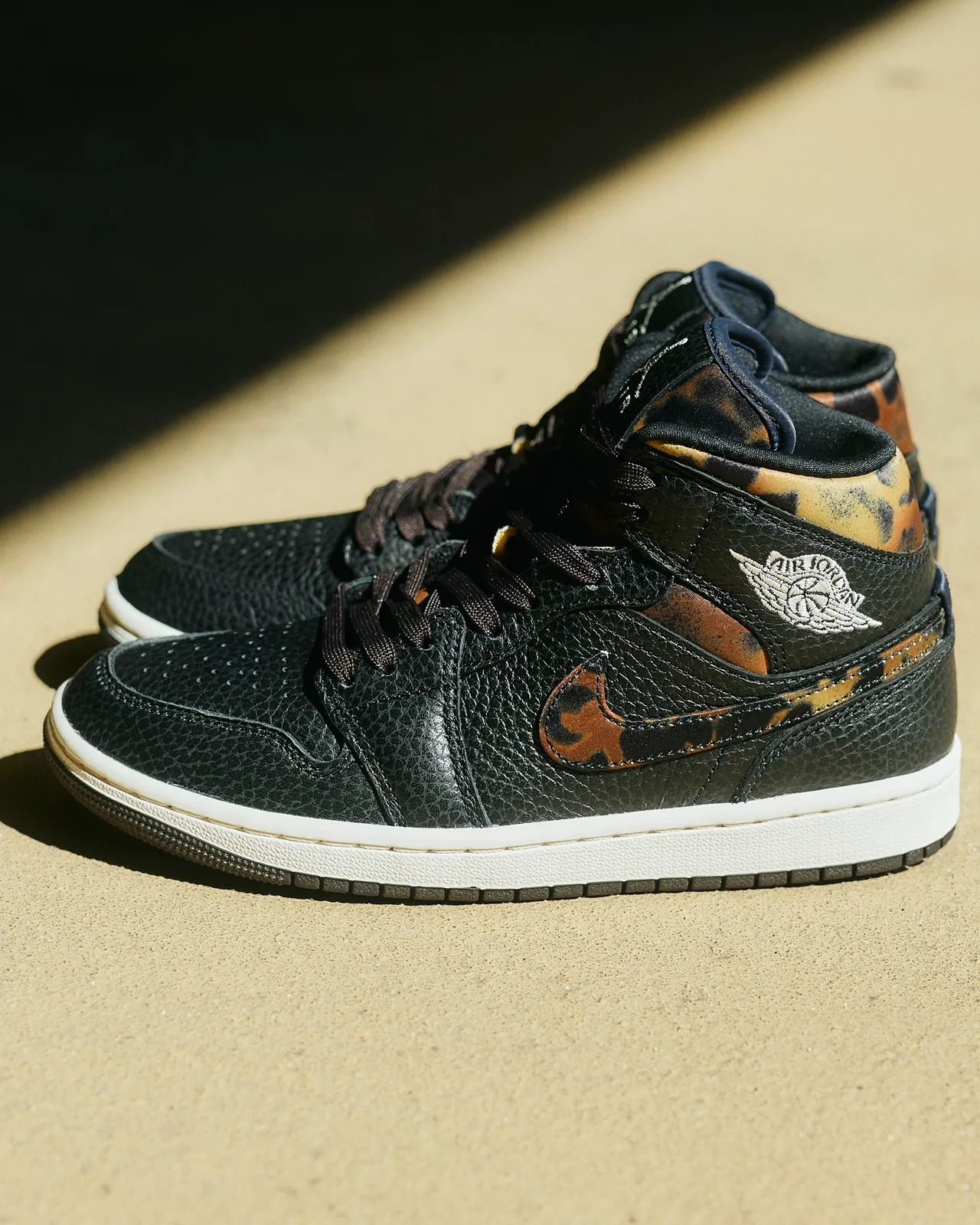 ウィメンズ エア ジョーダン 1 MID SE