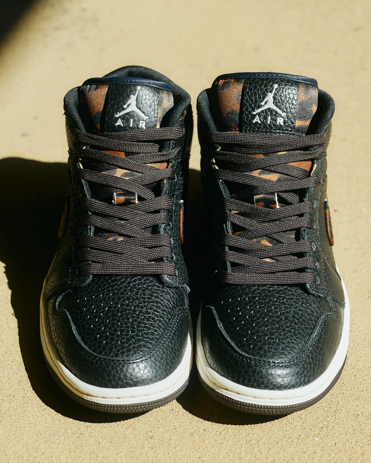 AJ1