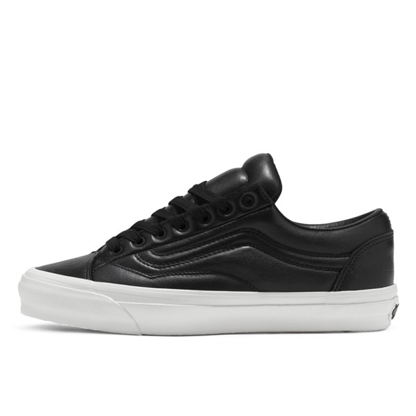 VN000D52BLK