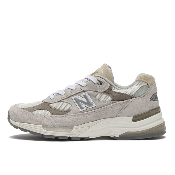 992 MOONROCK