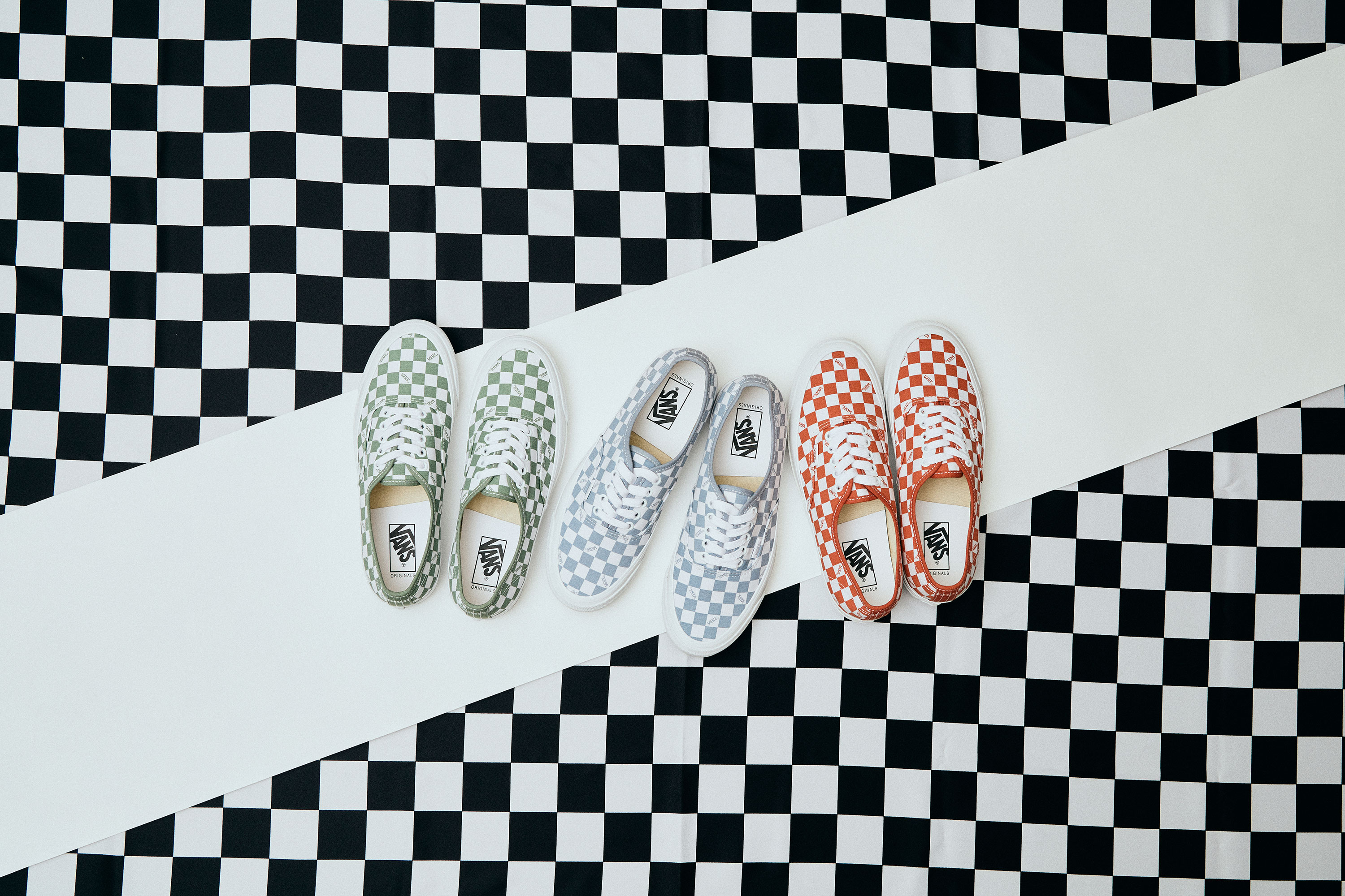 VAULT BY VANS  CHECKERBOARD