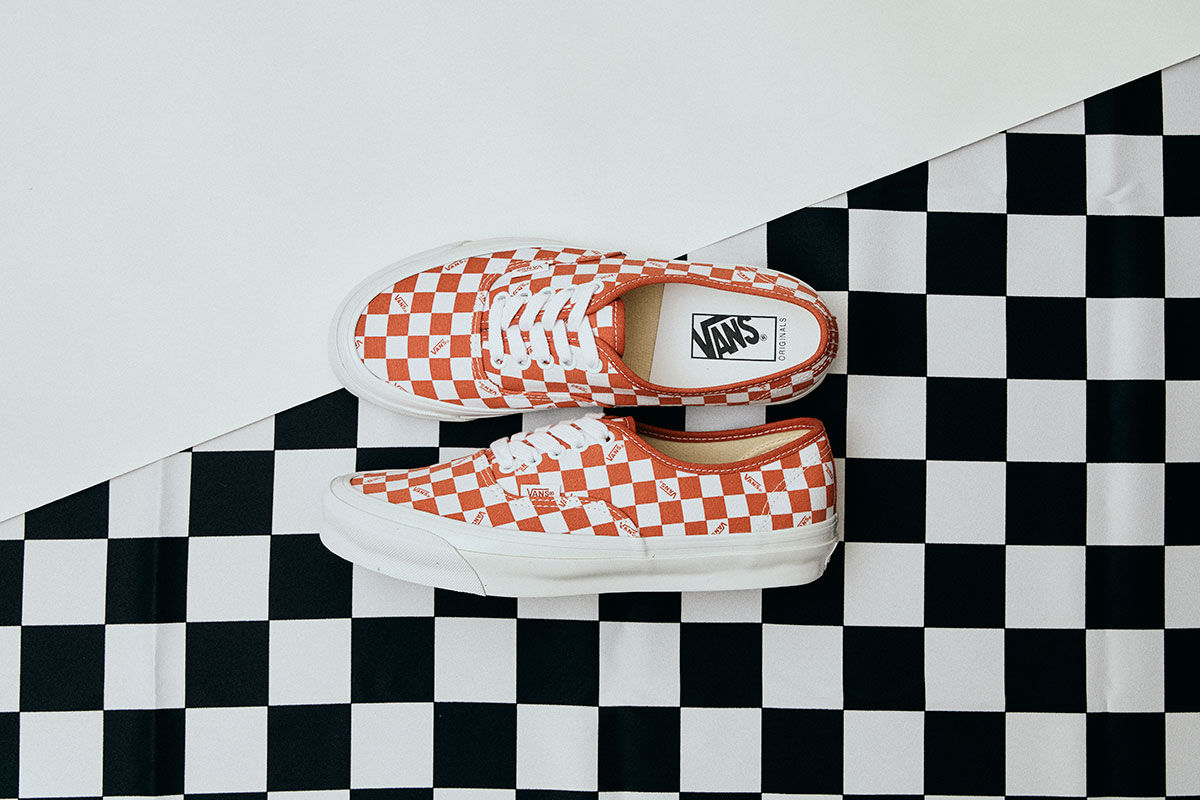 VAULT BY VANS  CHECKERBOARD