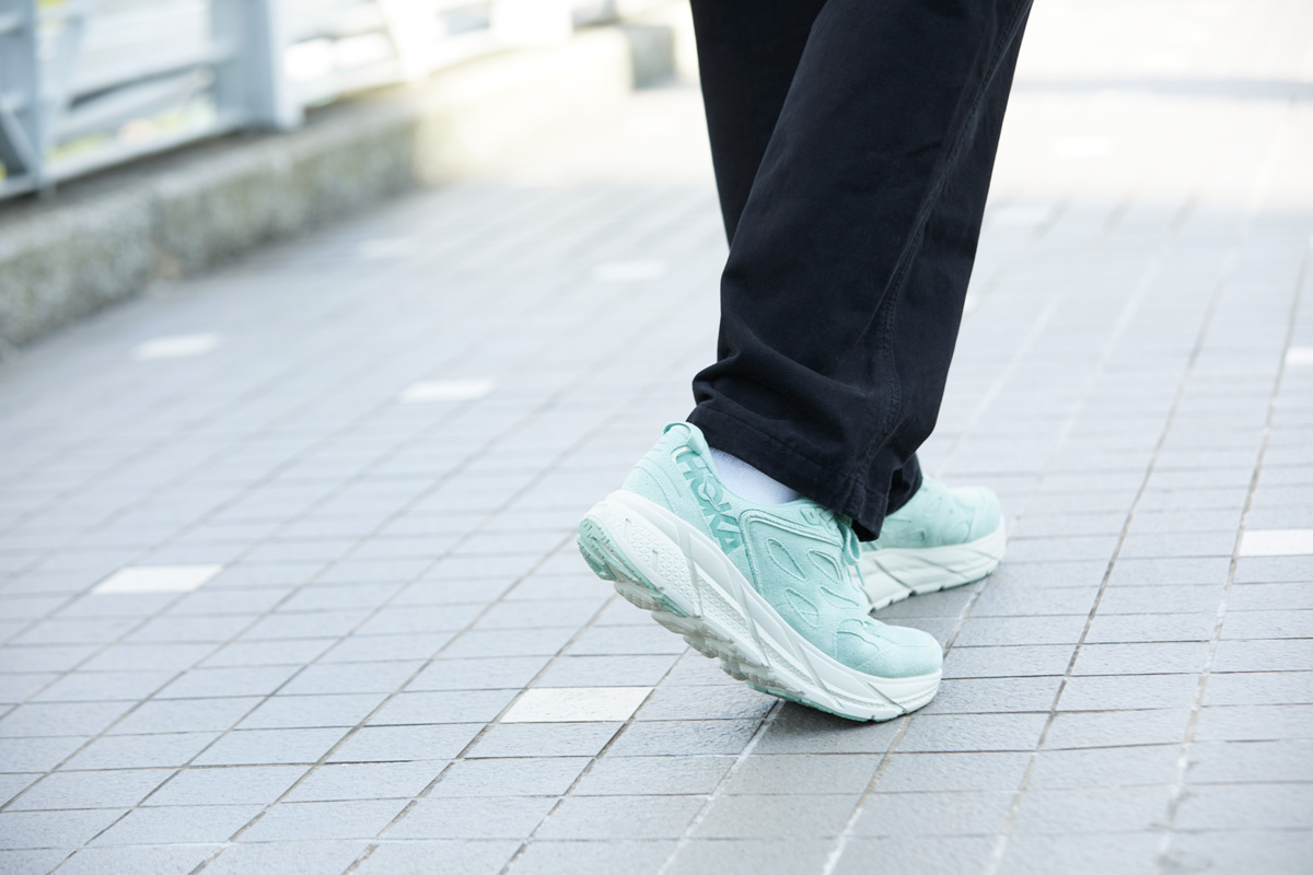 HOKA ONE ONE CLIFTON L SUEDE