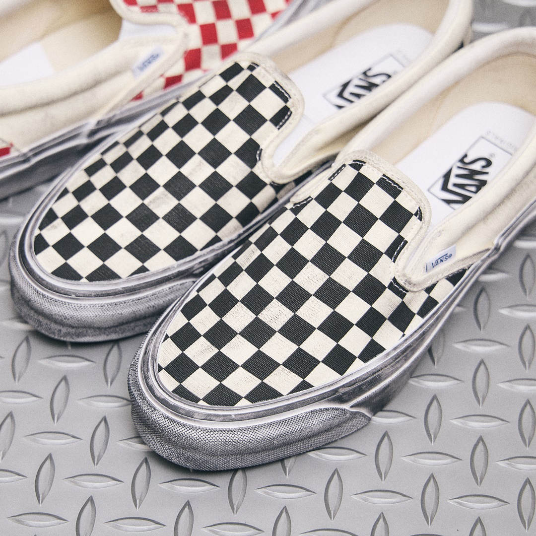 VAULT BY VANS  STRESSED SERIES