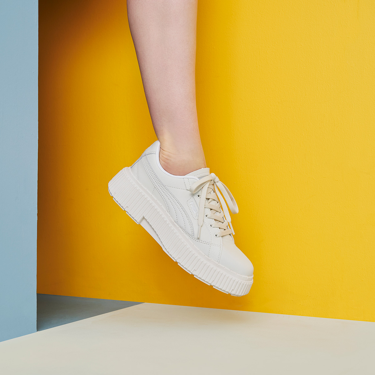 人気!PUMA DINARA WNS ホワイト/ ブラック 厚底ソール 国内発送 PUMA|DINARA|PLATFOAM COLLECTION|BILLY'S ENT 公式通販