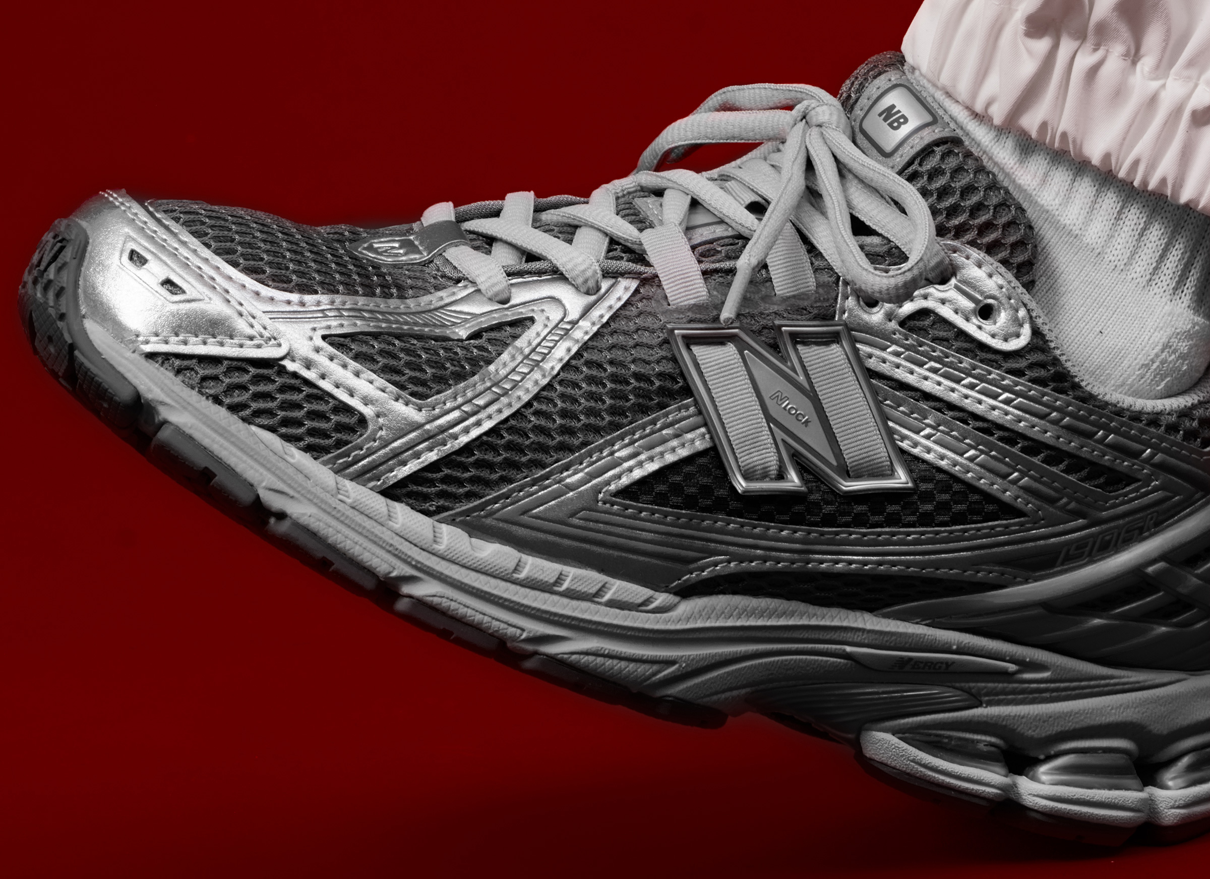 New Balance M1906REH