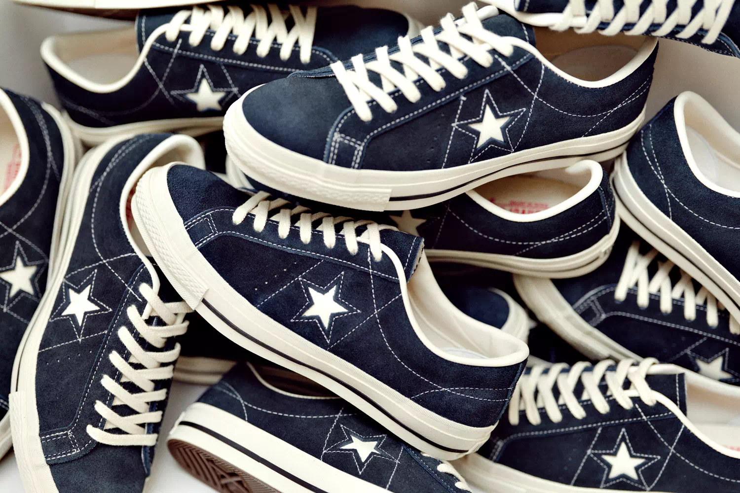 CONVERSE ONE STAR J SUEDE