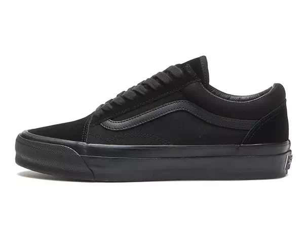 VANS BLACK COLLECTION