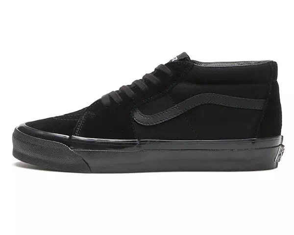VANS BLACK COLLECTION