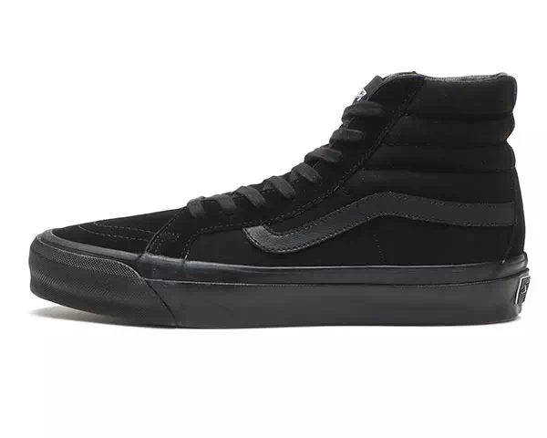 VANS BLACK COLLECTION