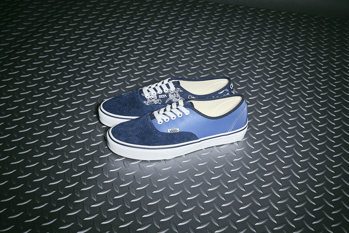 VANS AUTHENTIC