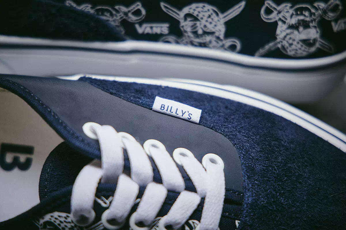 VANS AUTHENTIC