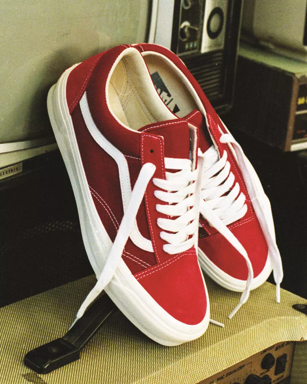 PREMIUM OLD SKOOL SUEDE RED/RED