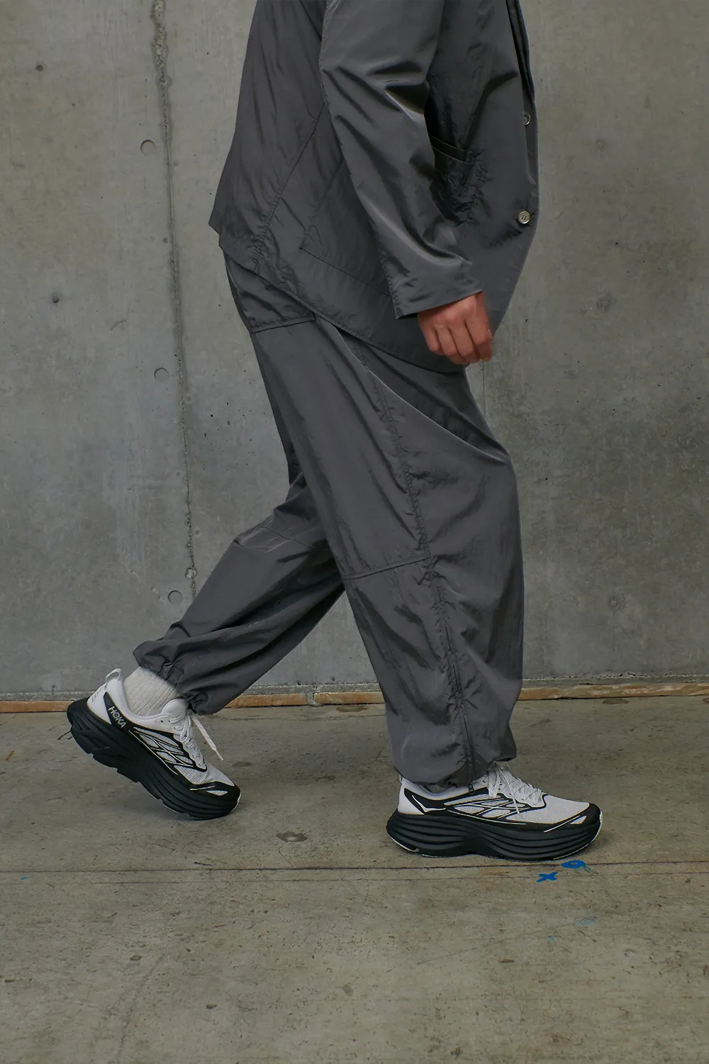 HOKA BONDI 8 TS CAGED