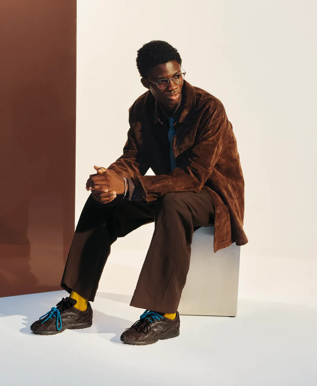 New Balance 204L BLACK COFFEE LOOK.01