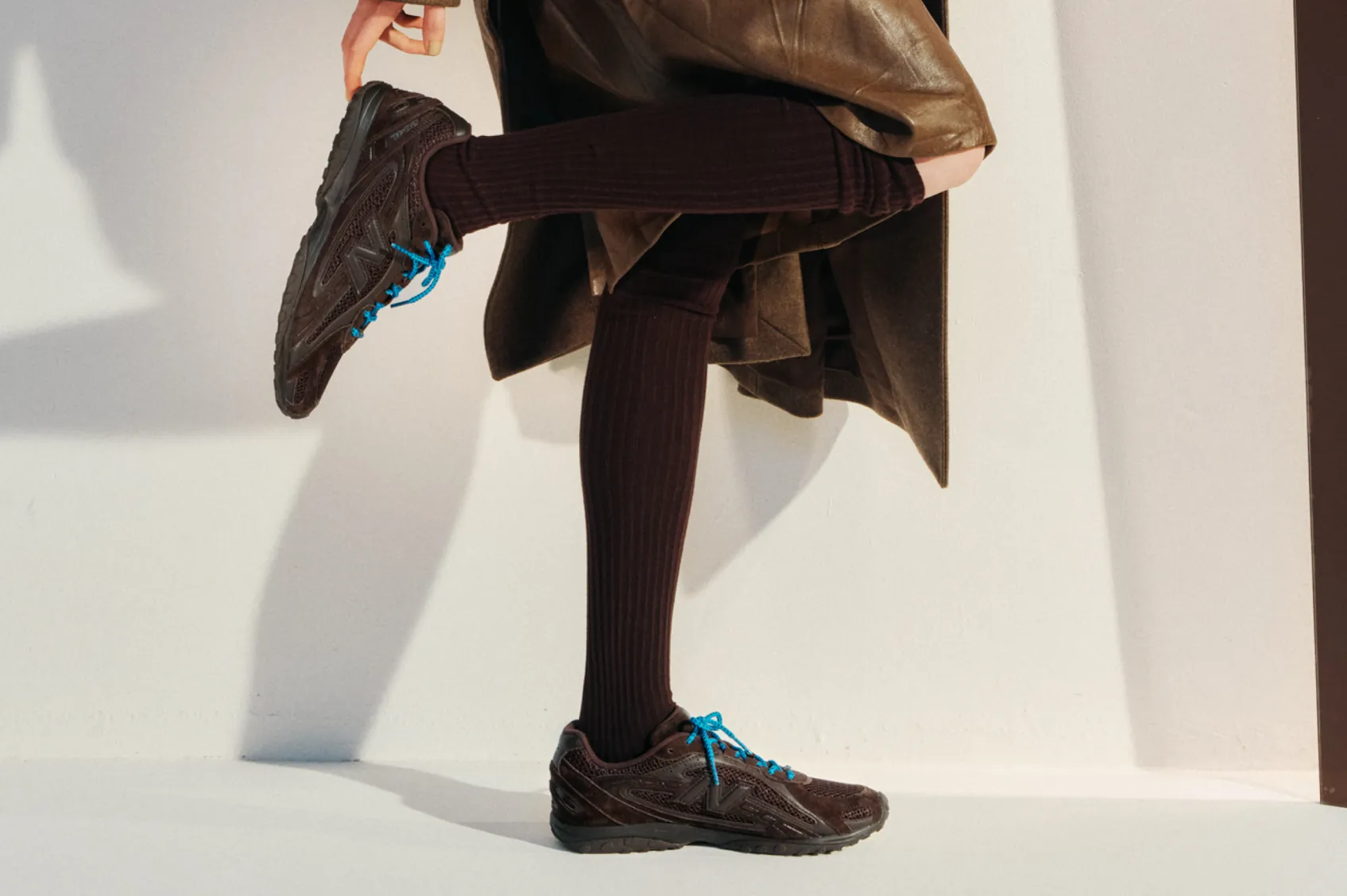 New Balance 204L BLACK COFFEE LOOK.04 4