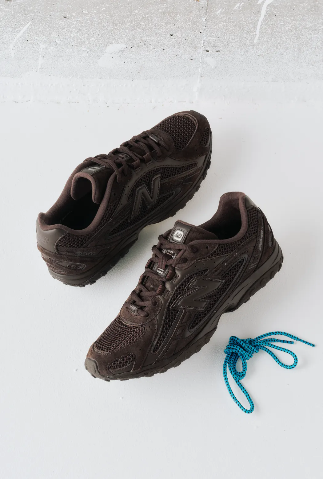 New Balance 204L BLACK COFFEE