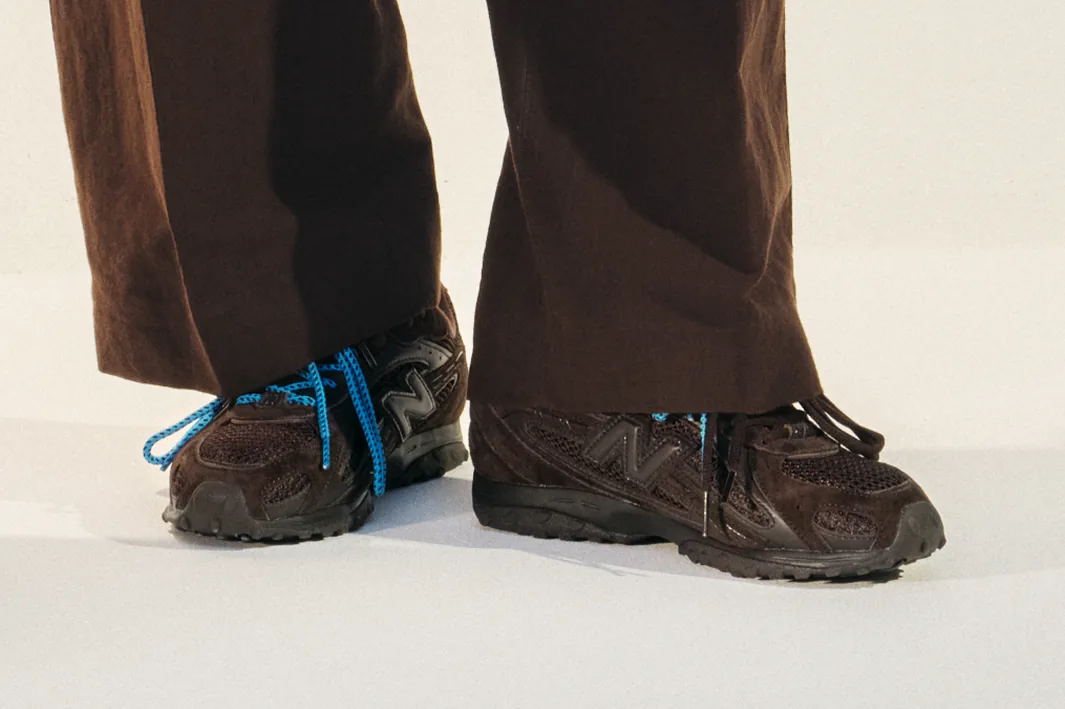 New Balance 204L BLACK COFFEE LOOK.01 1