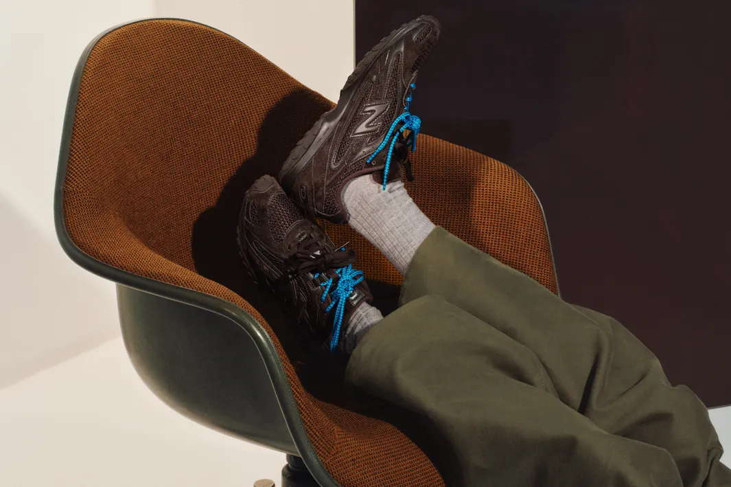 New Balance 204L BLACK COFFEE LOOK.02 3