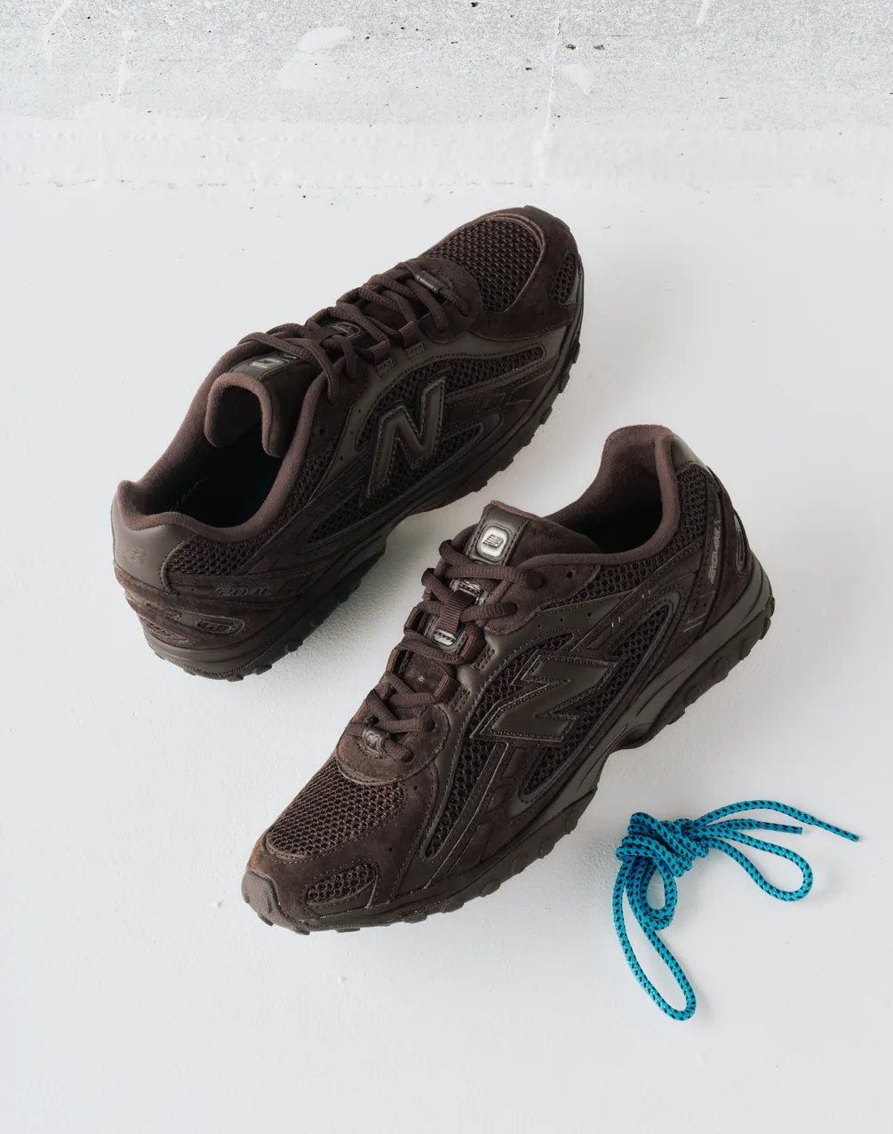 New Balance 204L BLACK COFFEE